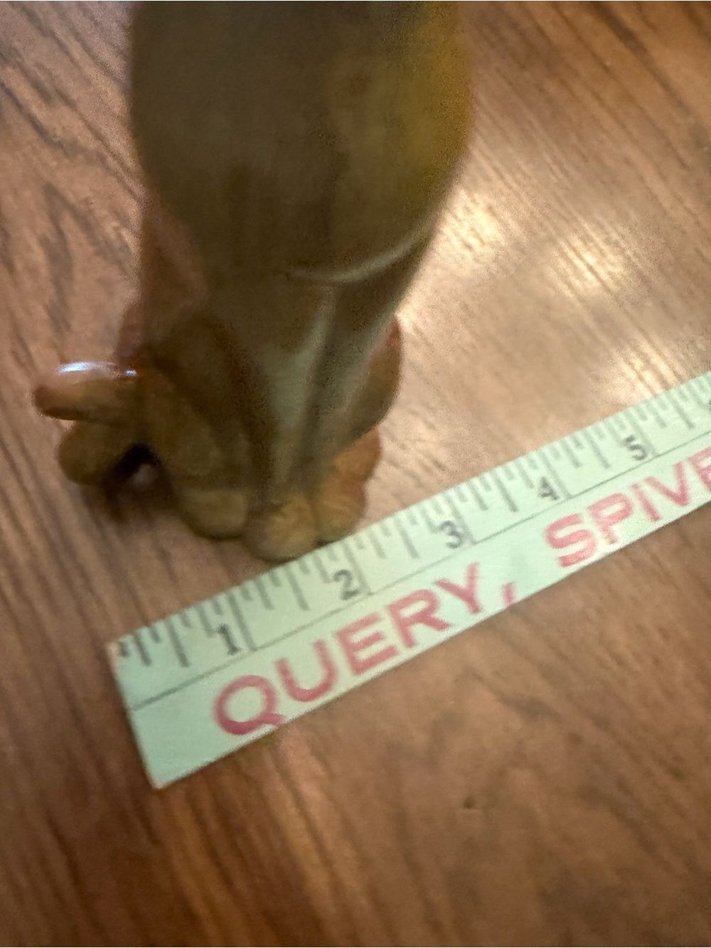 Vintage Decorative Cat Figurine w green gem eyes and necklace. Wood. - Picture 12 of 12